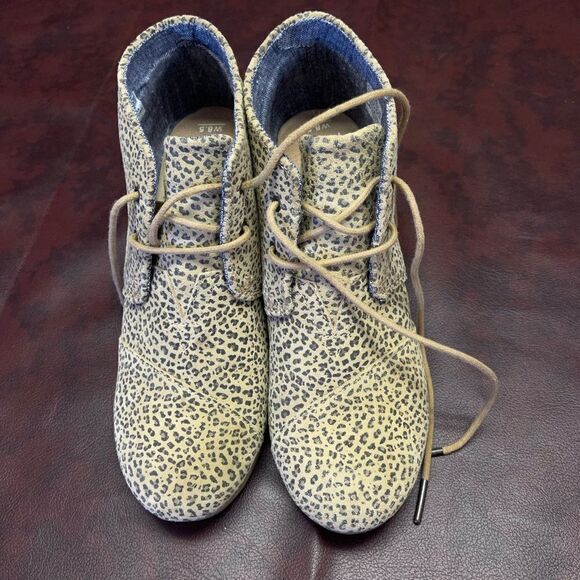 Toms Shoes - Toms leopard print wedge lace up boots booties,‎ size 8.5